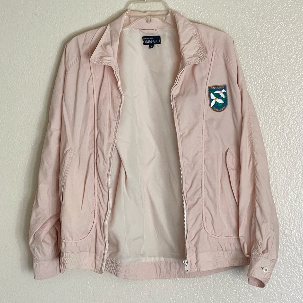 Size M Cream Light Bomber Hong Kong Daimaru Ontario Trillium patch